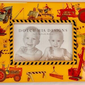 New In Box Dolce Mia Designs Construction Theme Photo Frame 8x10 Frame 4x6 Photo